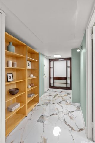 700 Richards Street 2506, Honolulu, HI 96813