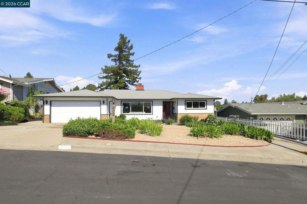 Image 2 of property listing at 503 Kay Ann Ct, El Sobrante, CA 94803