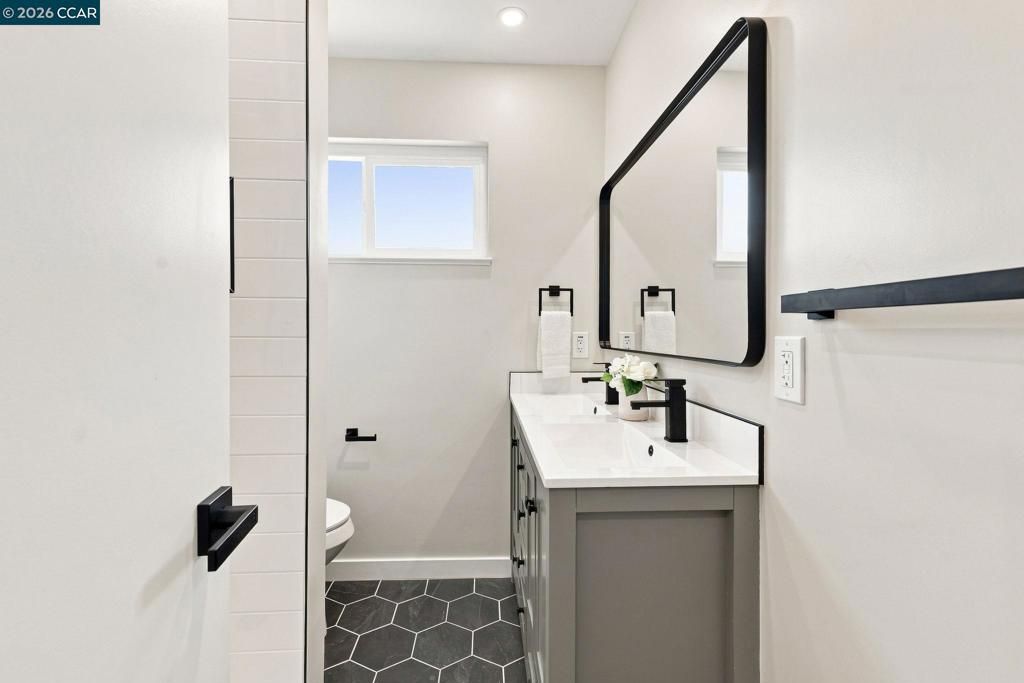 Image 26 of property listing at 503 Kay Ann Ct, El Sobrante, CA 94803