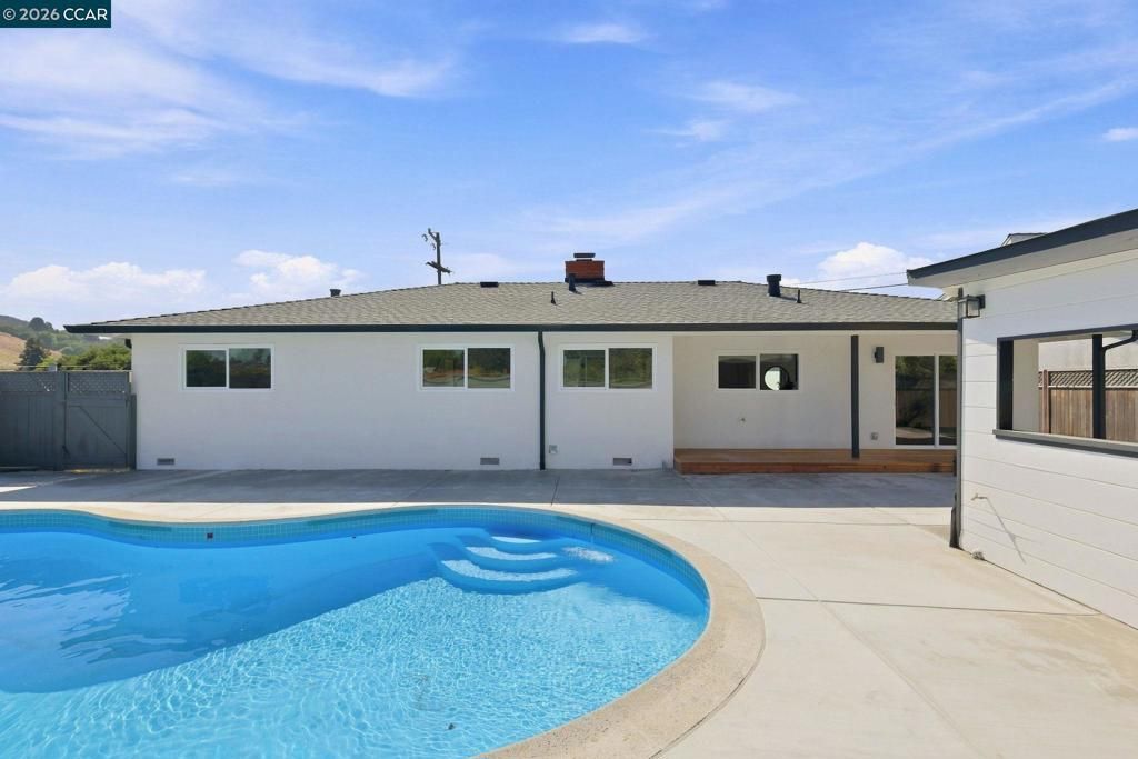 Image 31 of property listing at 503 Kay Ann Ct, El Sobrante, CA 94803