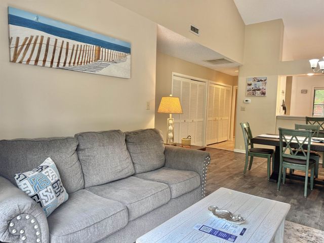 210 Westleton Dr Apt 13D, Myrtle Beach, SC 29572
