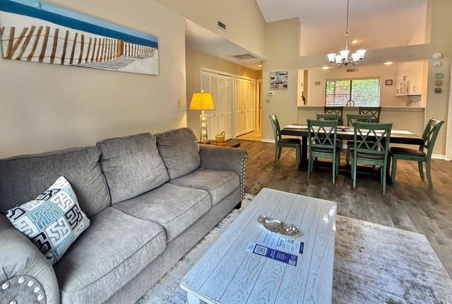 210 Westleton Dr Apt 13D, Myrtle Beach, SC 29572