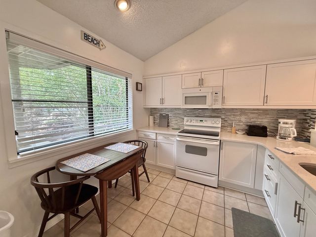 210 Westleton Dr Apt 13D, Myrtle Beach, SC 29572
