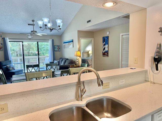 210 Westleton Dr Apt 13D, Myrtle Beach, SC 29572