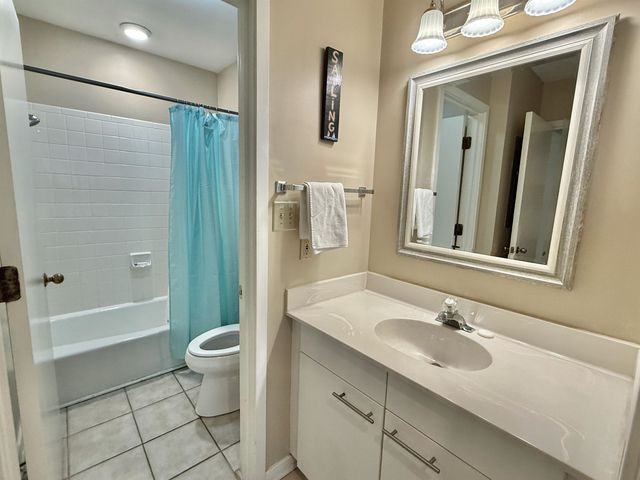 210 Westleton Dr Apt 13D, Myrtle Beach, SC 29572