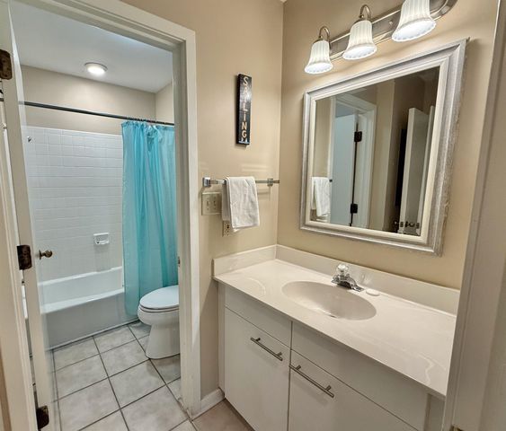 210 Westleton Dr Apt 13D, Myrtle Beach, SC 29572