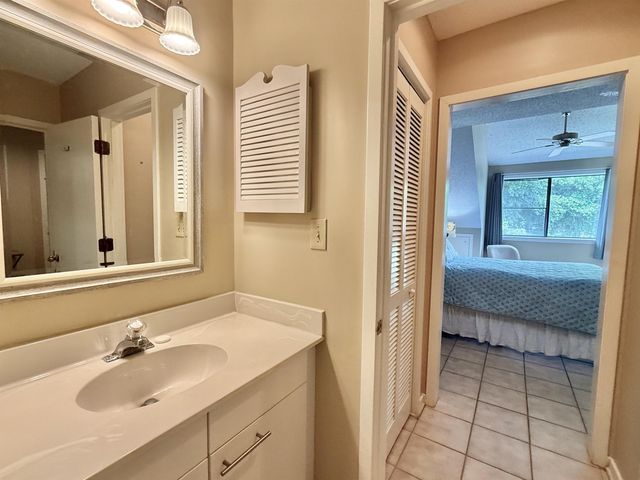 210 Westleton Dr Apt 13D, Myrtle Beach, SC 29572