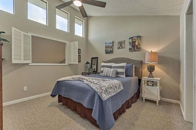 5 April Point Drive S, Montgomery, TX 77356