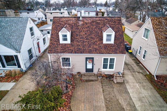 2217 E 10 Mile Road, Royal Oak, MI 48067