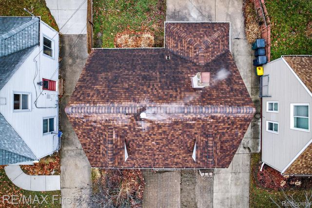 2217 E 10 Mile Road, Royal Oak, MI 48067