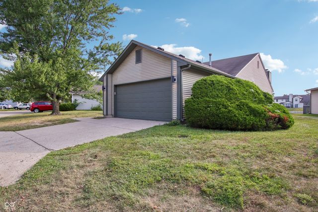 4027 Eagle Cove West Drive, Indianapolis, IN 46254