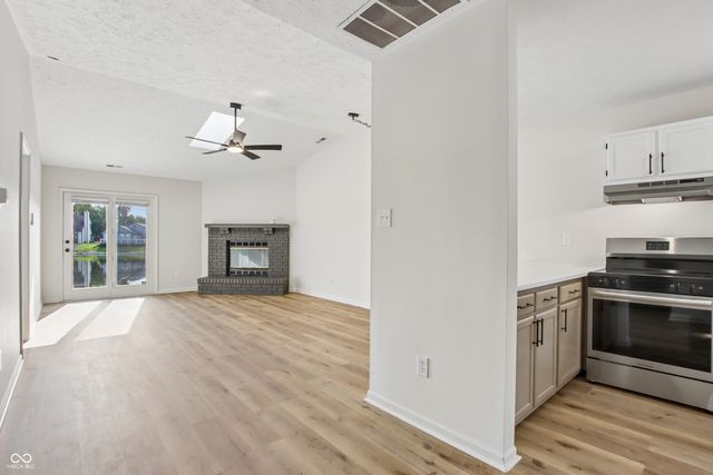 4027 Eagle Cove West Drive, Indianapolis, IN 46254