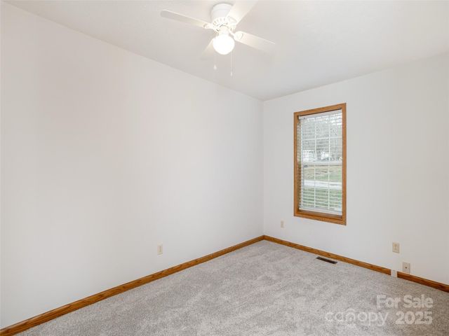 65 Philips Court, Fletcher, NC 28732