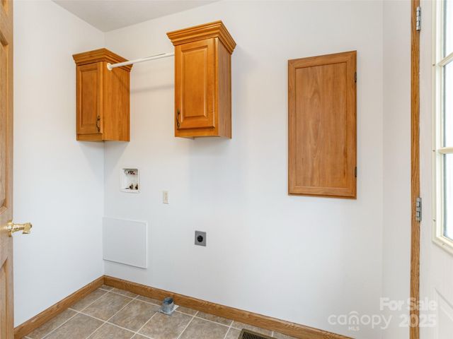 65 Philips Court, Fletcher, NC 28732