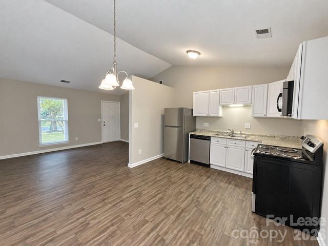 7613 Lancashire Drive, Mint Hill, NC 28227