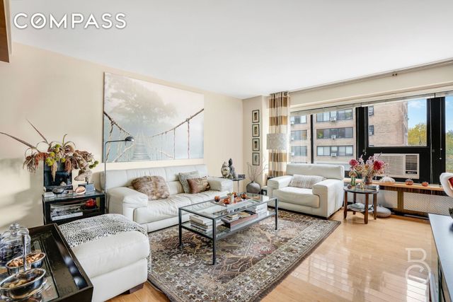 3347 14th St Apt 6C, New York City, NY 11106