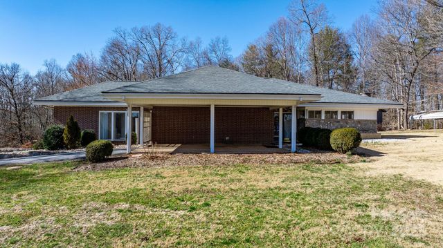 2866 Old Morganton Road, Lenoir, NC 28645