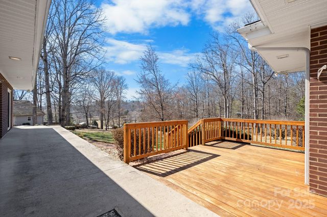 2866 Old Morganton Road, Lenoir, NC 28645