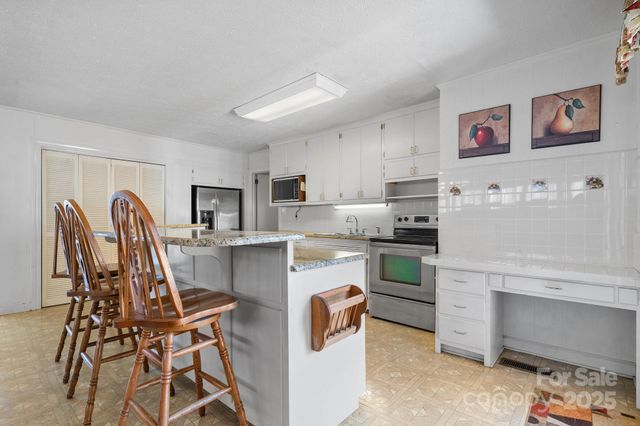 2866 Old Morganton Road, Lenoir, NC 28645
