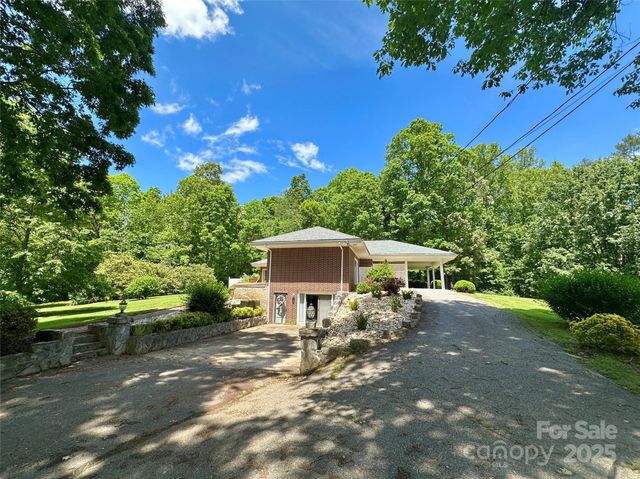 2866 Old Morganton Road, Lenoir, NC 28645