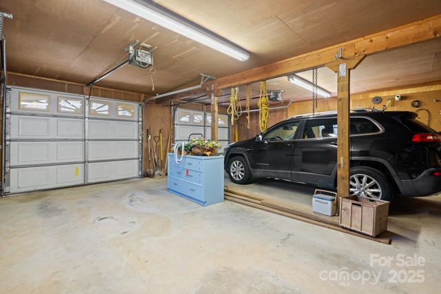 2866 Old Morganton Road, Lenoir, NC 28645