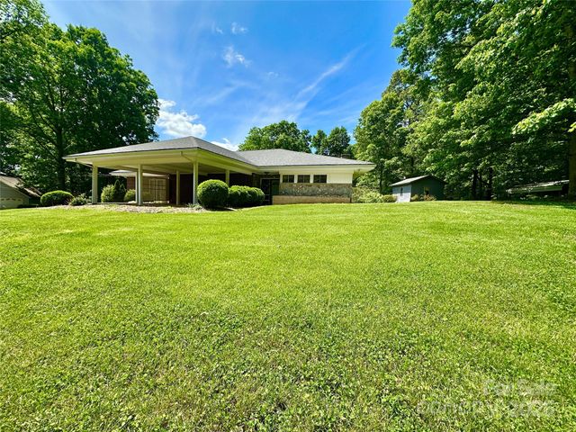 2866 Old Morganton Road, Lenoir, NC 28645