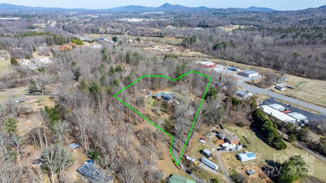 2866 Old Morganton Road, Lenoir, NC 28645