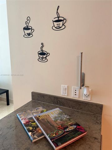 475 Brickell Ave 3913, Miami, FL 33131