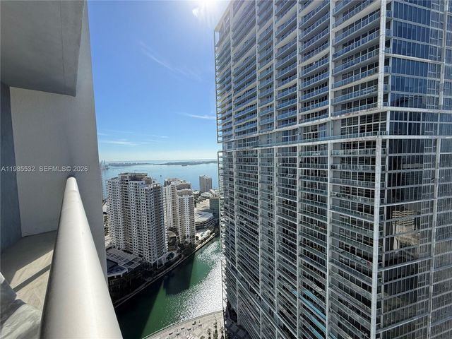 475 Brickell Ave 3913, Miami, FL 33131