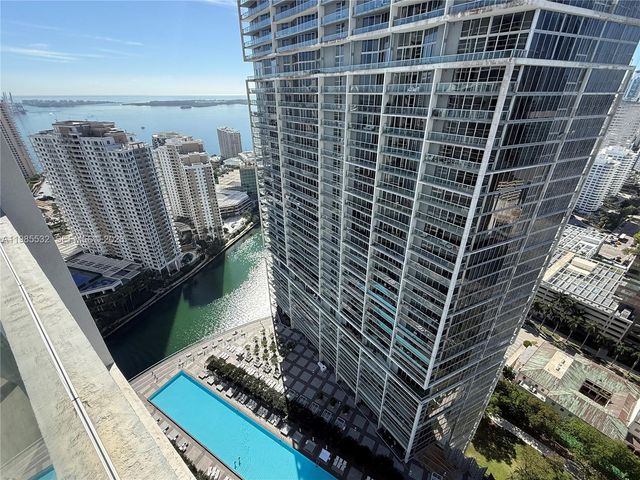 475 Brickell Ave 3913, Miami, FL 33131