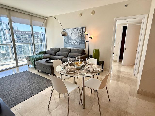 475 Brickell Ave 3913, Miami, FL 33131