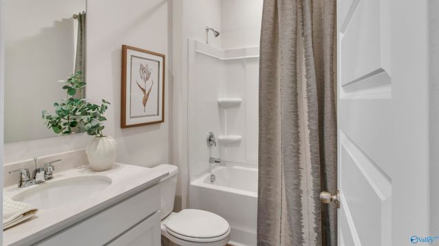 1305 Eidson Street, Athens, AL 35611