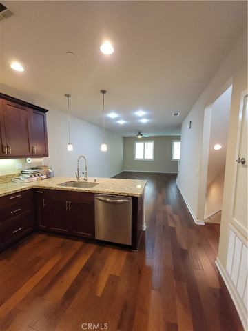 1568 W Artesia Square E, Gardena, CA 90248