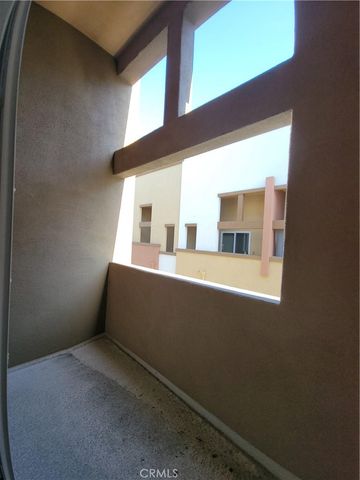 1568 W Artesia Square E, Gardena, CA 90248