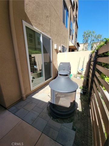 1568 W Artesia Square E, Gardena, CA 90248