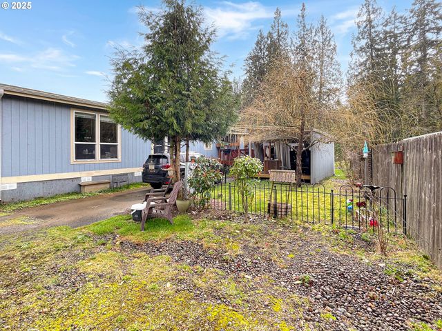1215 CHAPMAN Rd, Castle Rock, WA 98611
