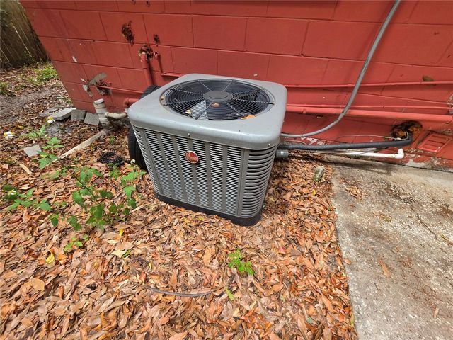 1215 NW 15TH AVENUE, Ocala, FL 34475