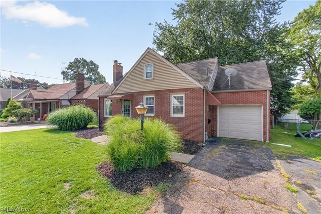 708 33rd Street NE, Canton, OH 44714