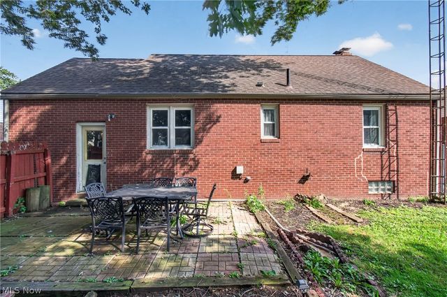 708 33rd Street NE, Canton, OH 44714