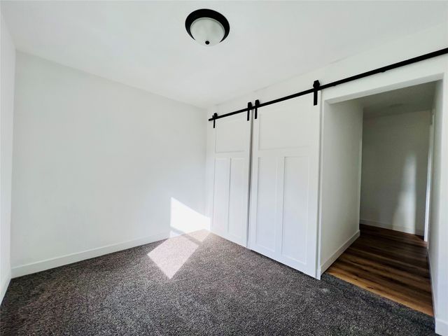 1402 E Marion Street, Knoxville, IA 50138