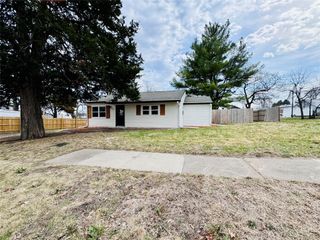 1402 E Marion Street, Knoxville, IA 50138