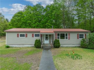 1376 County Route 8, Granby, NY 13069