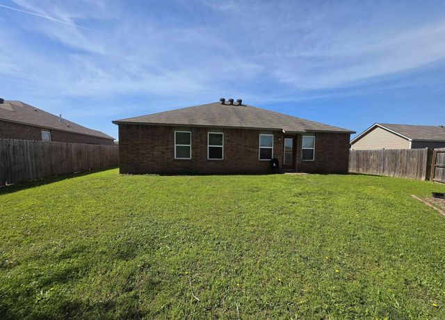 6740 Red Oak Lane, North Little Rock, AR 72117