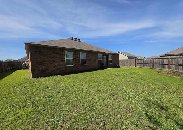6740 Red Oak Lane, North Little Rock, AR 72117