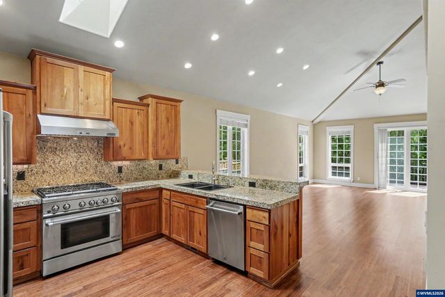 3792 Galloway St S, Salem, OR 97302
