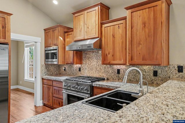 3792 Galloway St S, Salem, OR 97302