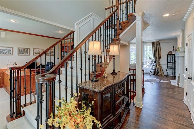 411 NE BITTER CREEK Road, Lee's Summit, MO 64086