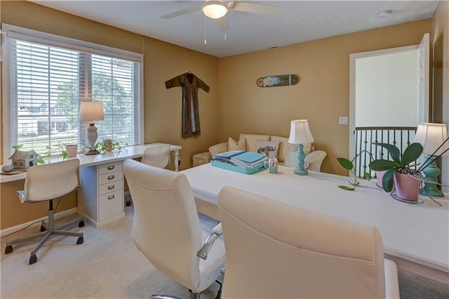 411 NE BITTER CREEK Road, Lee's Summit, MO 64086