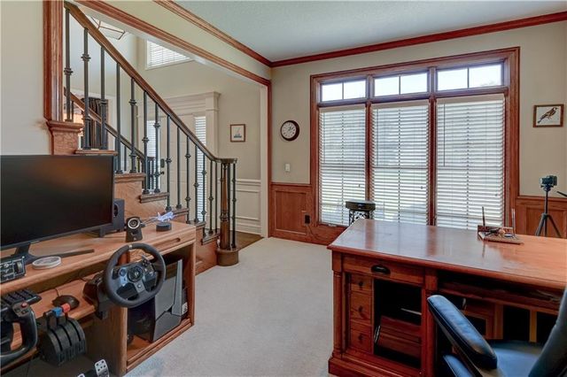 411 NE BITTER CREEK Road, Lee's Summit, MO 64086