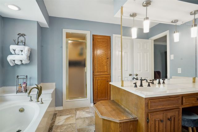2833 S Country Club Road, Garland, TX 75043